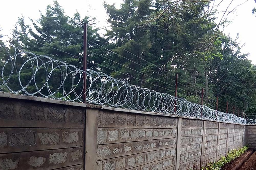 Razorwire Electric Fence Maintenance